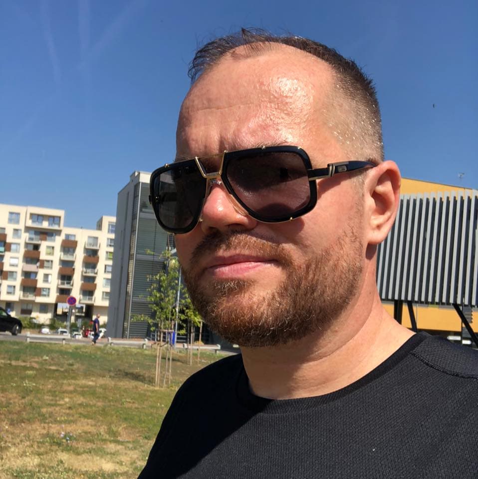 Kamil Pivník — Moja Kúpeľňa